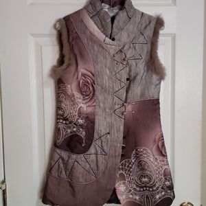 Cute and unique, quilted, patterned with fur trim